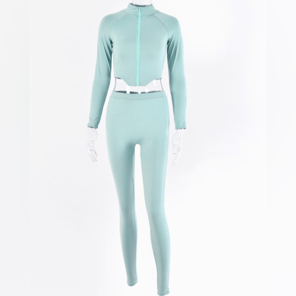 **NEVER WORN** blue turquoise two piece fitted long sleeve zipped set